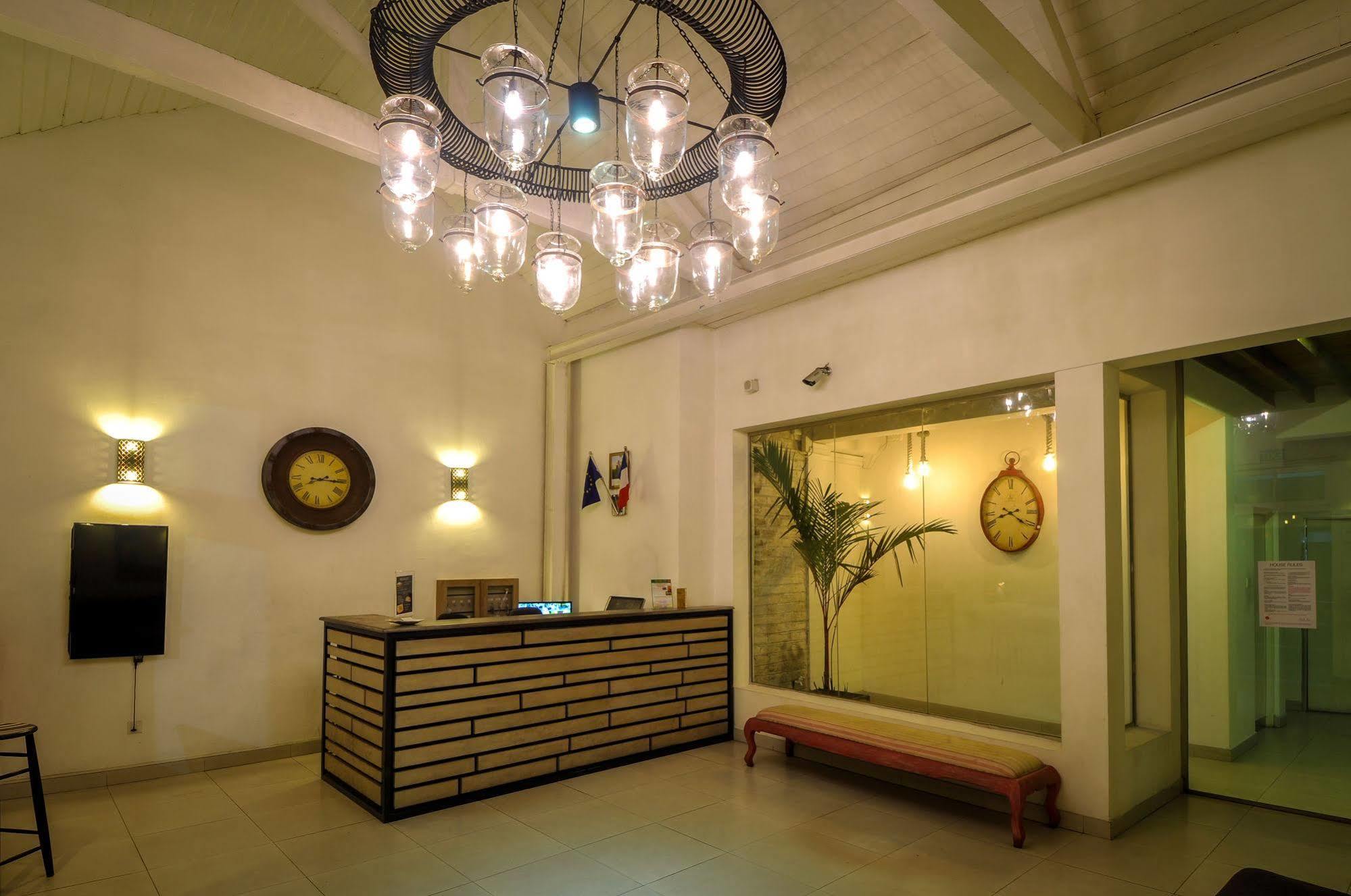 Clock Inn Κάντι Εξωτερικό φωτογραφία